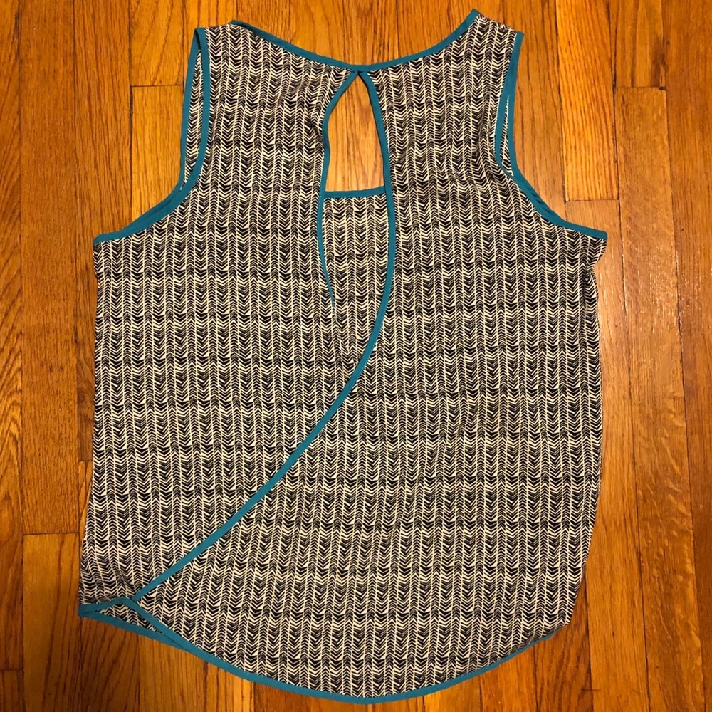 Harlowe & Graham Open Back Tank Top - Picture 2 of 8